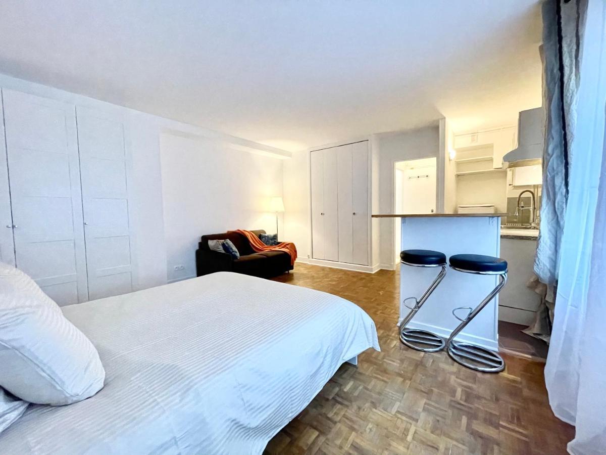 Tour Eiffel - Seine Apartment Paris Ngoại thất bức ảnh